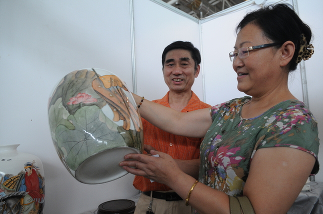 Shandong hosts third arts and crafts expo