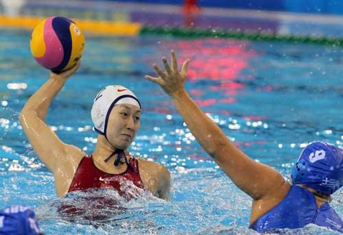 China looked to make history again in the pool at the FINA World Aquatic Championships in Shanghai. The home side faced Greece for the gold medal showdown in women's water polo.