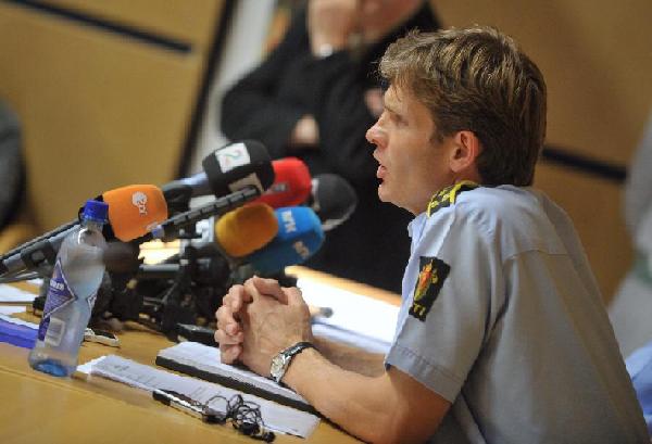 Norwegian police interrogate Breivik again
