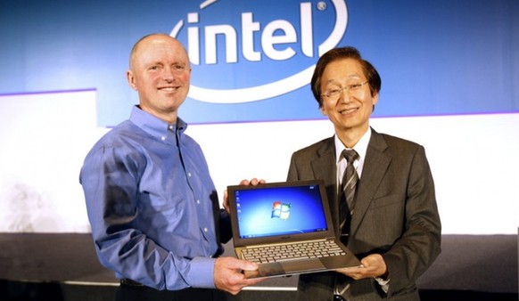 Intel's Executive Vice-President Sean Maloney said at a May conference in Taipei that by the end of 2012, 40 percent of consumer laptops would be in the form of ultrabooks.