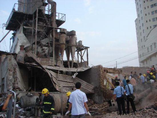 Rescuers work at the explosion site in Kashgar, northwest China's Xinjiang Uygur Autonomous Region, July 6, 2011. A boiler of a washing powder factory exploded in Kashgar on Wednesday, leaving four people dead and five others injured, and destroying two civilian houses.