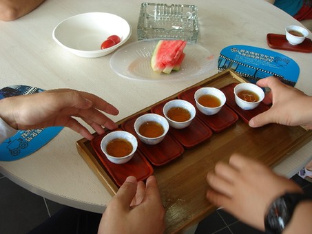 Traditionally, a visitor to a Chinese home is expected to sit down and drink hot tea while talking.