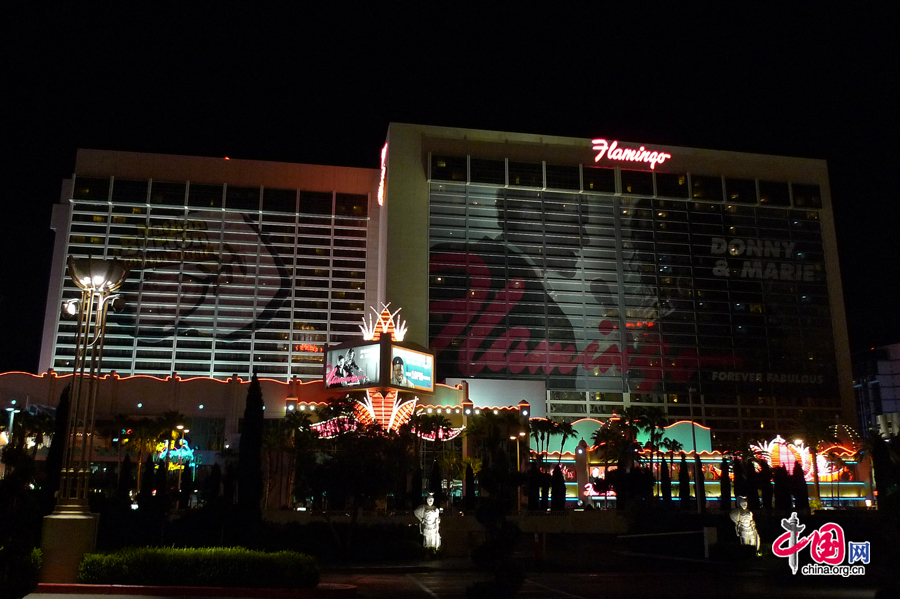 The Flamingo Las Vegas resort was the third resort to open on the Strip, and the oldest resort on the Strip still in operation today. Las Vegas, the most populous city in Nevada, United States, is an internationally renowned major resort city for gambling, shopping, entertainment, gourmet food and trade fair. [Photo by Xu Lin / China.org.cn]