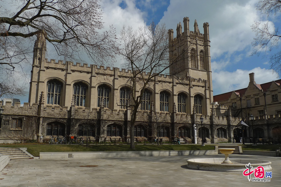 A view of the campus of the University of Chicago, a private research university in Illinois, US. It has a reputation of devotion to academic scholarship and intellectualism and is affiliated with scores of Rhodes Scholars and 85 Nobel Prize laureates. [Photo by Xu Lin / China.org.cn]