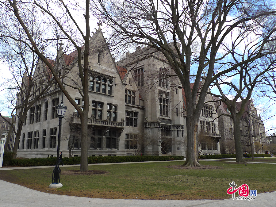 A view of the campus of the University of Chicago, a private research university in Illinois, US. It has a reputation of devotion to academic scholarship and intellectualism and is affiliated with scores of Rhodes Scholars and 85 Nobel Prize laureates. [Photo by Xu Lin / China.org.cn]