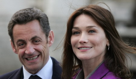 French President Nicolas Sarkozy and his wife Carla Bruni-Sarkozy