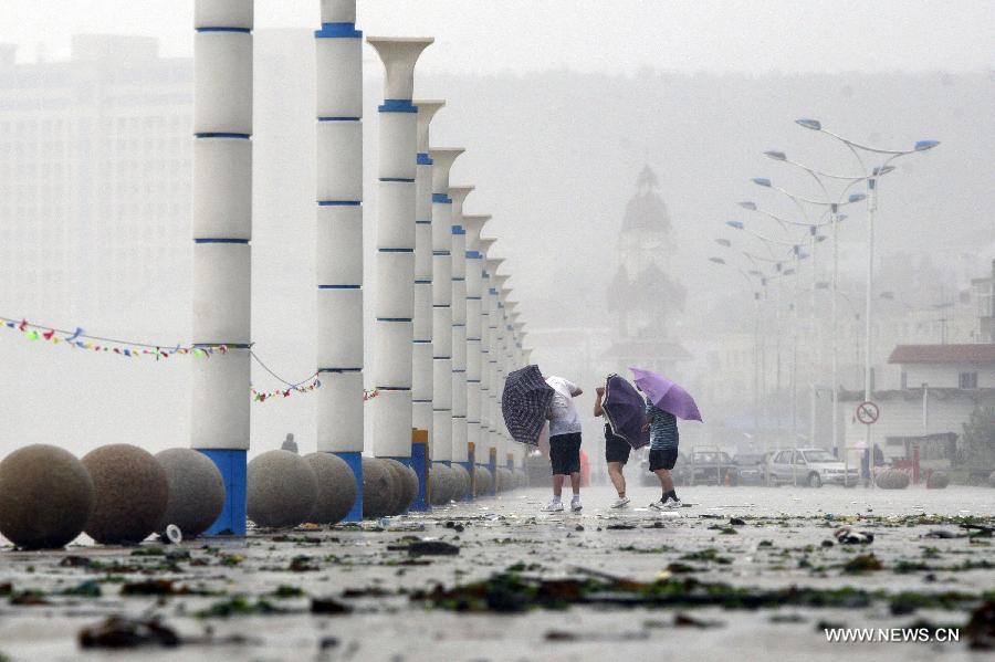 #CHINA-SHANDONG-YANTAI-TYPHOON MUIFA (CN)