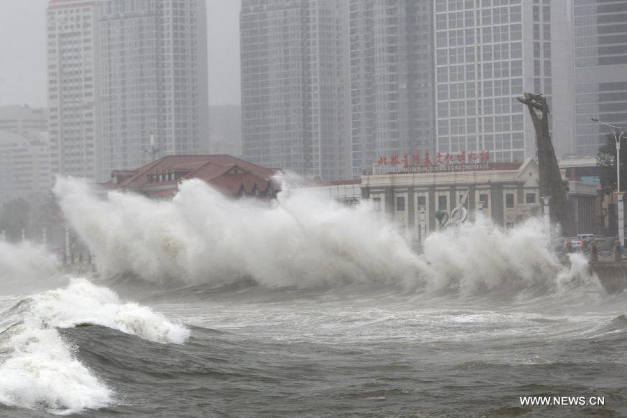 #CHINA-SHANDONG-YANTAI-TYPHOON MUIFA (CN)