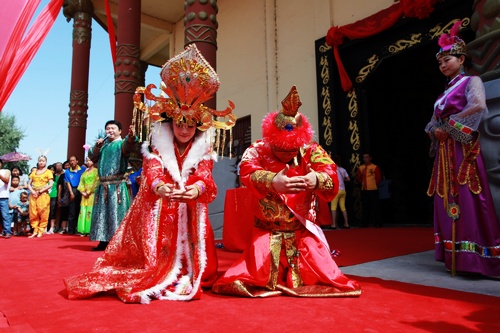 Western Xia wedding debuts in Yinchuan