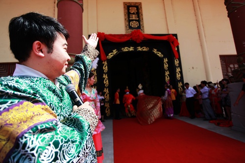 Western Xia wedding debuts in Yinchuan