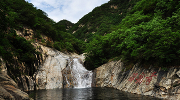 Amazing Nine dragon Waterfall, Yunnan