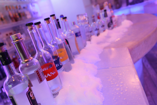 Vodkas are surrounded by ice and snow at Snow Bar. Photo: CFP