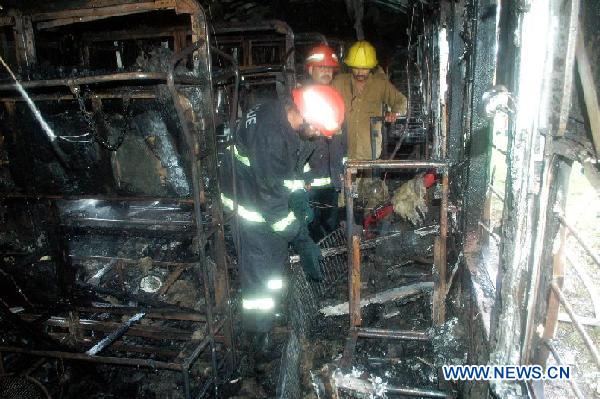 PAKISTAN-LAHORE-TRAIN-BURNT