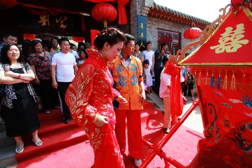 Western Xia wedding debuts in Yinchuan