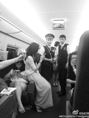 Some of the train staff made sincere apologies to the passengers.