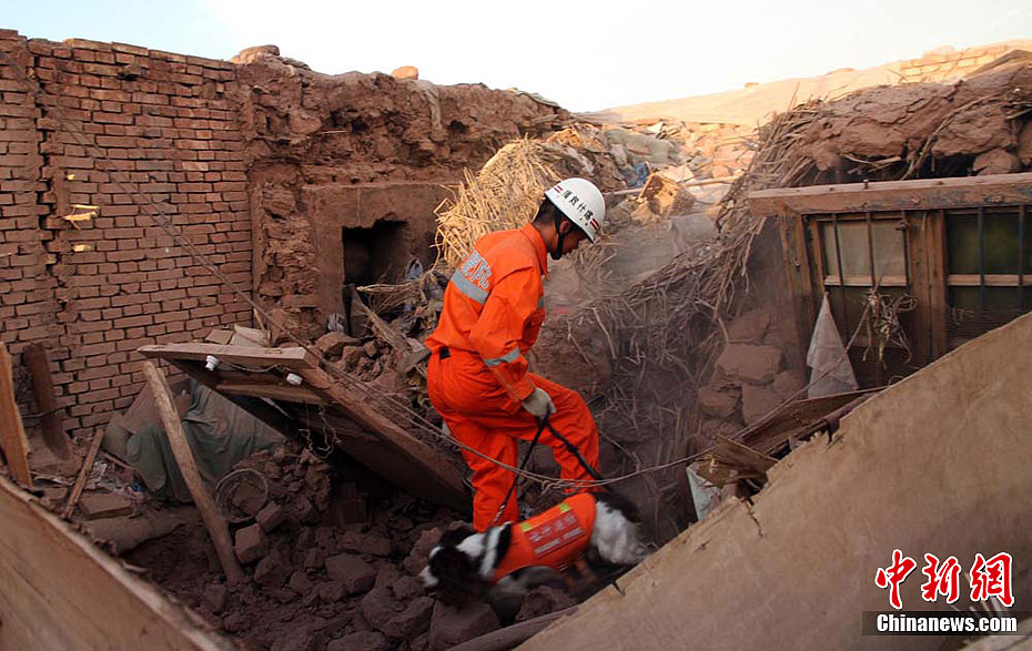 新疆伽师5.8级地震21人受伤千余房屋受损