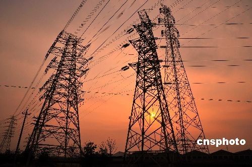 China consumed 434.9 billion kilowatt-hours of electricity in July, up 11.8 percent from a year before, the country’s energy administrator said Monday.