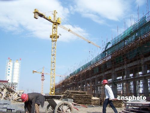 Construction workers broke ground on 7.21 million subsidized apartments from January to July, 72 percent of the State Council’s target for the year.