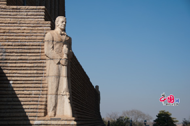 The statue of Andries Wilhelmus Jacobus Pretorius, a leader of the Boers, was instrumental in the creation of Transvaal Republic, as well as the earlier but short-lived Natalia Republic, in present-day South Africa. [Maverick Chen / China.org.cn]