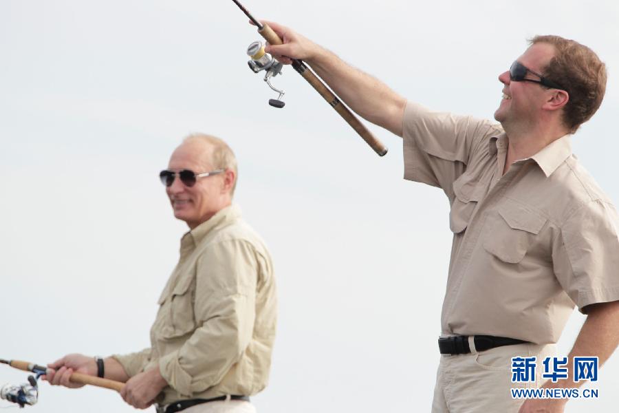  Medvedev and Putin, Russia's two top leaders, spent Tuesday fishing and boating on the Volga river in a rare, day-long private meeting.