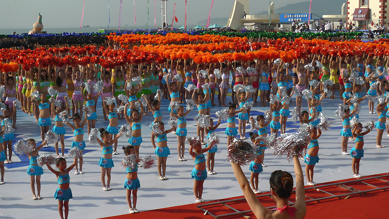 Bikini wearers create a new Guinness record in China&apos;s Huludao