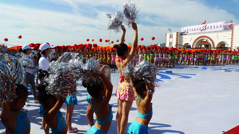 Bikini wearers create a new Guinness record in China&apos;s Huludao