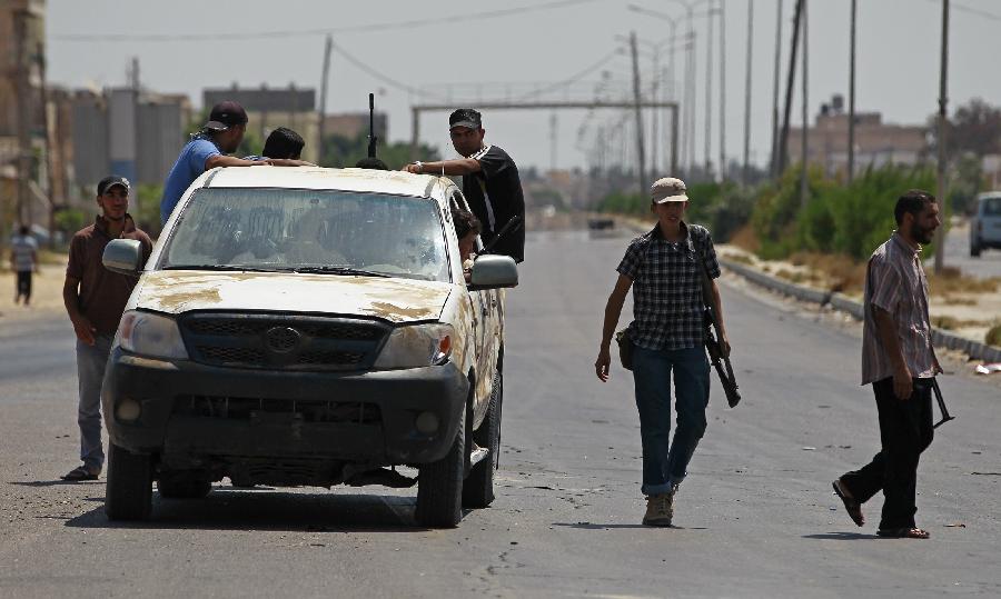 （晚报）（3）利比亚反政府武装与政府军在扎维耶继续交战