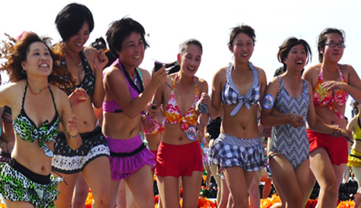 'I love bikini' creates a new Guinness record in China's Huludao