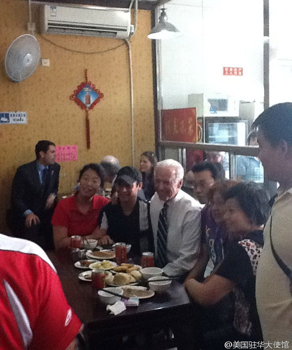 Biden's diplomacy reaches Beijing restaurant