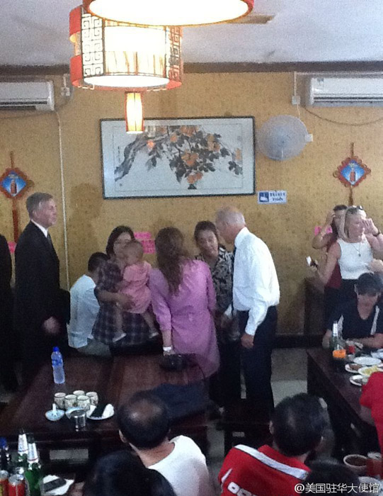 Biden's diplomacy reaches Beijing restaurant