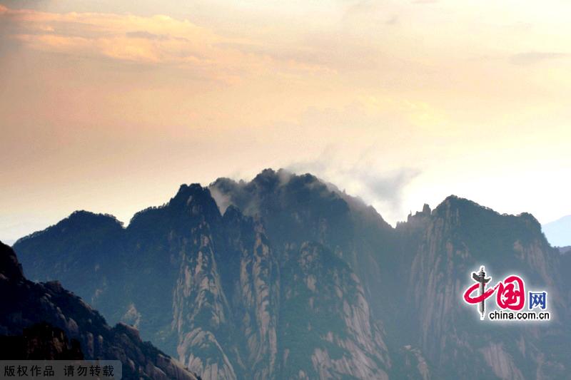 Located in southern Anhui Province, Mount Huangshan covers an area of 250 kilometers, of which 154 square kilometers are scenic attractions. Its landscape features 'four wonders' of imposing peaks, spectacular rocks, odd-shaped pines, and a sea of clouds.[China.org.cn]