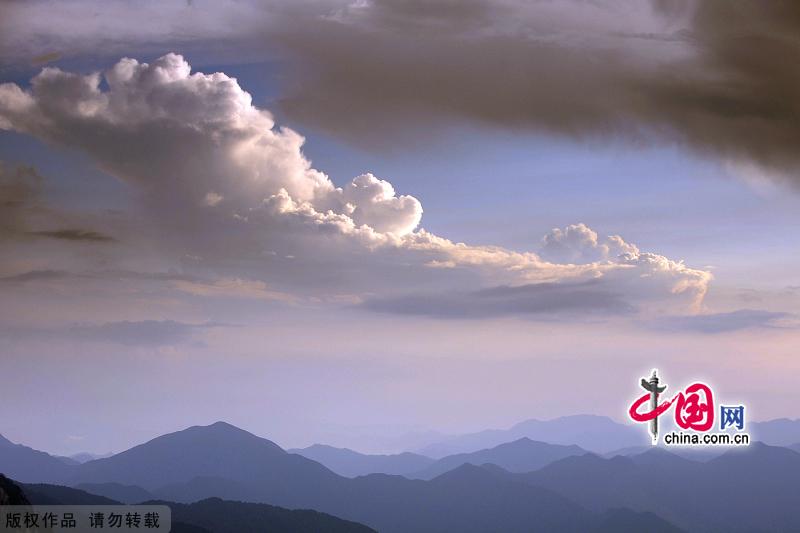 Located in southern Anhui Province, Mount Huangshan covers an area of 250 kilometers, of which 154 square kilometers are scenic attractions. Its landscape features 'four wonders' of imposing peaks, spectacular rocks, odd-shaped pines, and a sea of clouds.[China.org.cn]