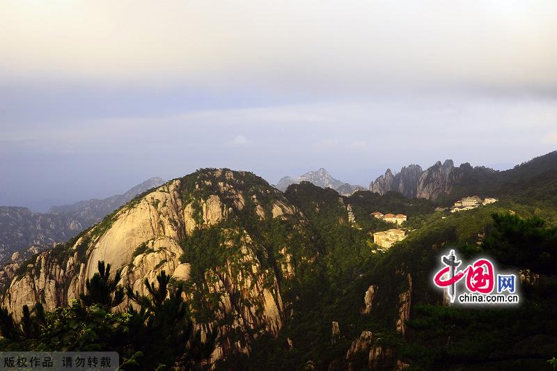 Located in southern Anhui Province, Mount Huangshan covers an area of 250 kilometers, of which 154 square kilometers are scenic attractions. Its landscape features 'four wonders' of imposing peaks, spectacular rocks, odd-shaped pines, and a sea of clouds.[China.org.cn]