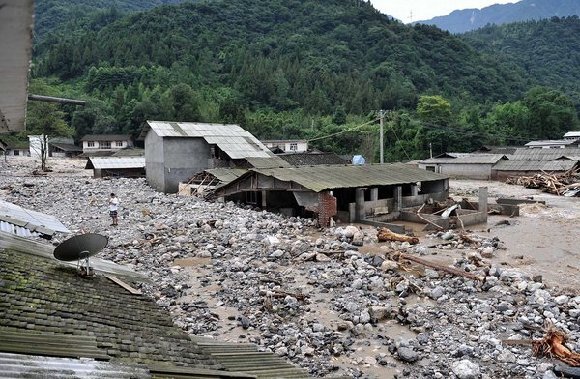 Landslides caused by heavy rains hit Wenchuan County, southwest China's Sichuan Province on Aug. 21, 2011. [Xinhua] 