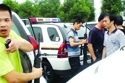 Hostage rescued after bus hijacking in Nanjing 