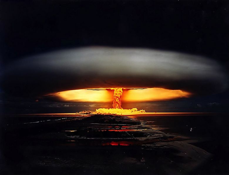 Nuclear explosion [forum.xinhuanet.com] 