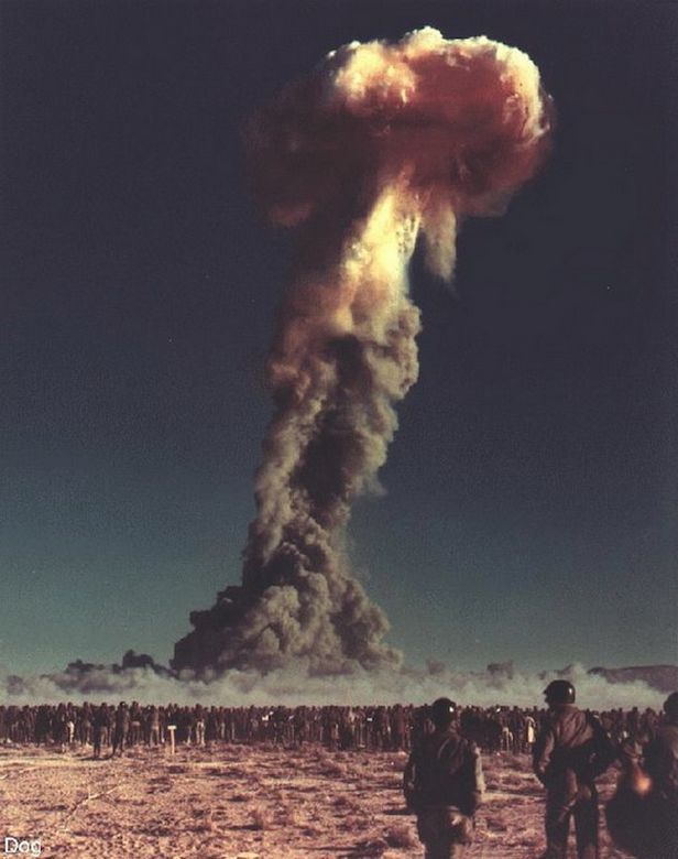 Nuclear explosion [forum.xinhuanet.com] 