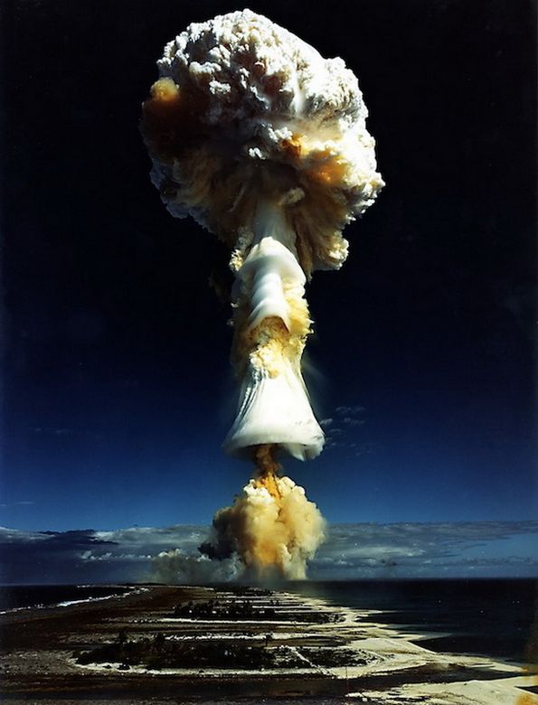 Nuclear explosion [forum.xinhuanet.com] 