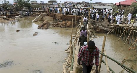 The Eleyele dam collapsed and several bridges were washed away around the Ibadan town, Nigeria. [Agencies]