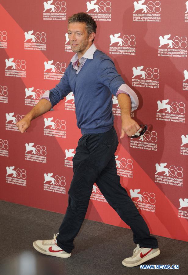 Actor Vincent Cassel poses during the photo-call for the film 'A Dangerous Method' at the 68th Venice International Film Festival at Venice, Italy, Sept. 2, 2011. [Wang Qingqin/Xinhua] 