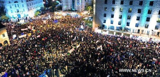 Tens of thousands protest for high living costs in Israel