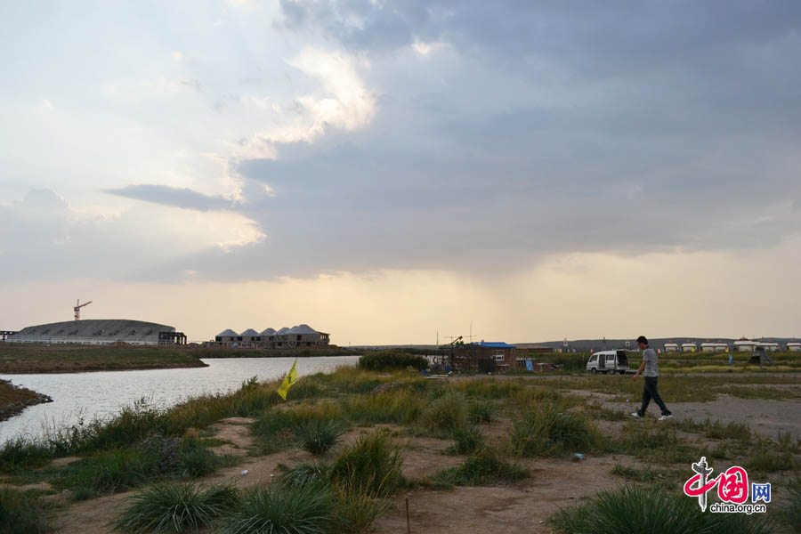 Xilinguole National Nature Reserve lies in the boundaries of Xilinguole City in the Inner Mongolia Autonomous Region. Covering a total area of 10,786 square kilometers, the reserve was established in 1985 as the first grassland nature reserve in China. [Photo by Corey Cooper/China.org.cn]