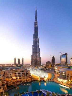  The 828m Burj Khalifa in Dubai