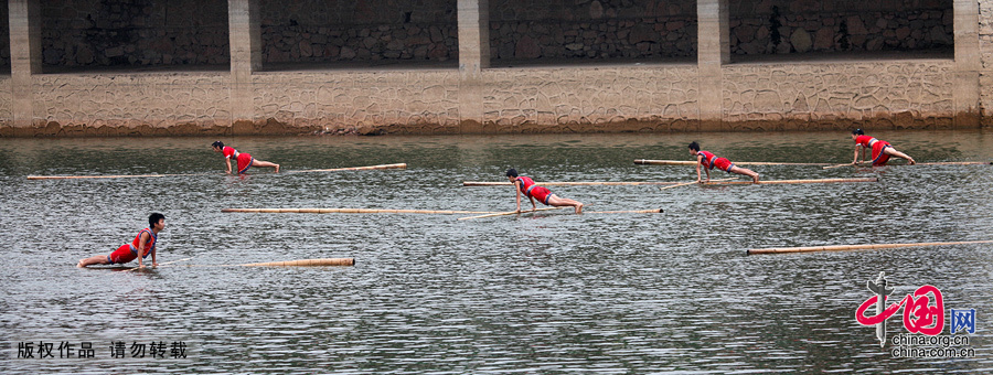 Single bamboo drifting performance debuts at Chinese Ethnic Games.