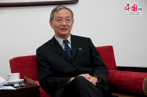 Zhong Jianhua, Chinese ambassador to South Africa talks with the press. [Maverick Chen / China.org.cn]
