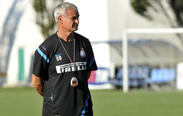 Claudio Ranieri attends the first training session since taking over at Inter Milan yesterday. [Source:Sina.com]