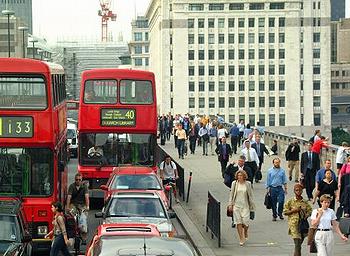 Traffic jam in London, UK exposes pedestrians to air pollution. [Environment News Service] 