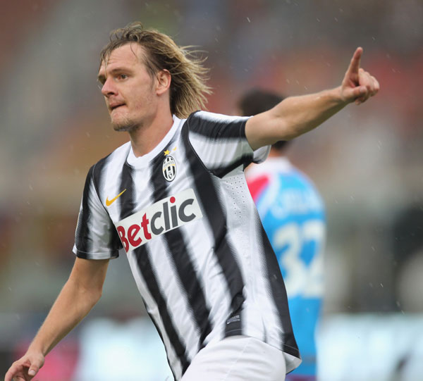 Milos Krasic celebrates after scoring a goal against Catania during a Serie A match on September 25, 2011. [Source: Sina.com]