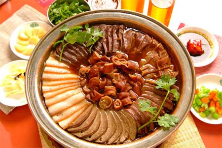 Wheaten cake boiled in meat broth, one of the 'top 10 famous Beijing snacks' by China.org.cn.