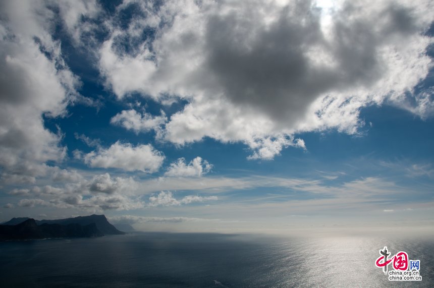 The Indian Ocean seen from the Cape Point at Cape of Good Hope, on the southern tip of the African Continenet [Maverick Chen / China.org.cn]